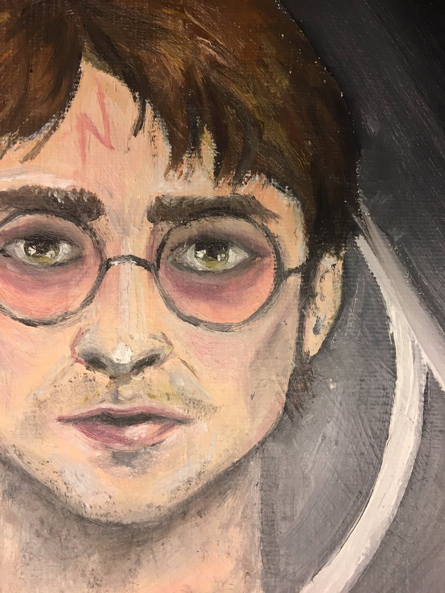 ImaginaryCareer's tweet photo. Finished painting for #ArtFight27 at #tractorbrewing! @jk_rowling #harrypotter #deathlyhallows #oilpainting #danielradcliffe #art #painting https://t.co/qT7ABI1gf7