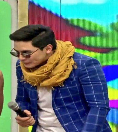 herstoryRS's tweet photo. "SOBRANG HOT TALAGA TIGNAN NG NAVEL PIERCING NI MENG!!" 😍🔥 #ALDUBConfidence 

ALDEN: https://t.co/dYOkwj7g8f