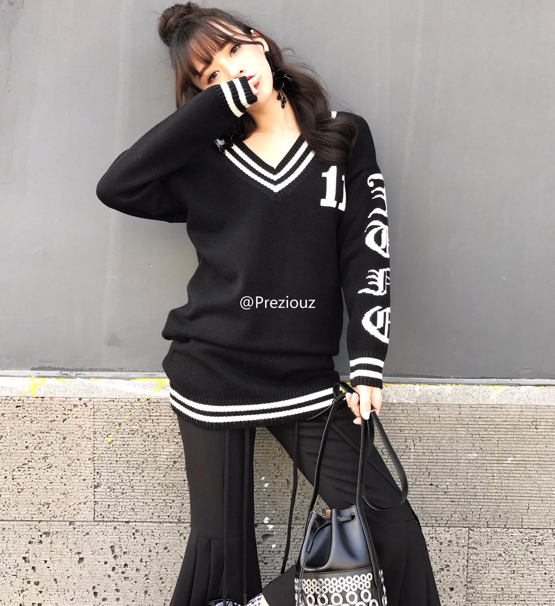 yiqian9188's tweet image. 手机工作片～
拍完就把毛衣买了～嘿嘿～