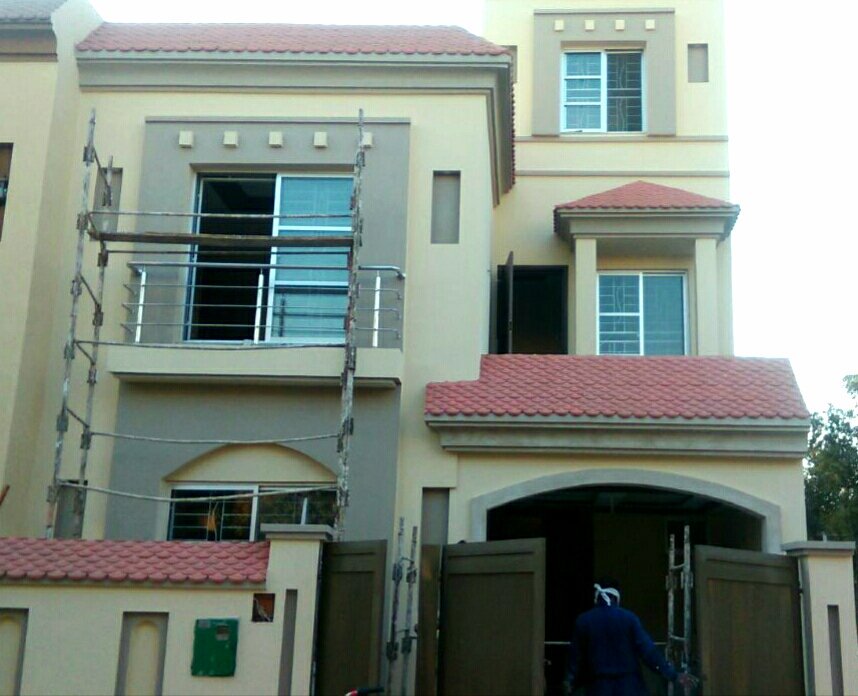 makerz_the's tweet photo. Coming Soon ! 5 Marla House at #BahriaNasheman is almost ready ! #Nocompromise on #Quality @LamudiGlobal @ZameenProperty @ChohanEstate1 https://t.co/9OF8MORwV1