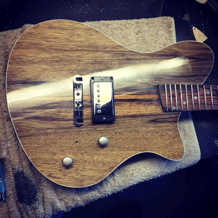 fmpreuss's tweet photo. #junia #geartalk #guitar #blacklimba https://t.co/FoZ3a4ifbg https://t.co/GgIYqX3c5X