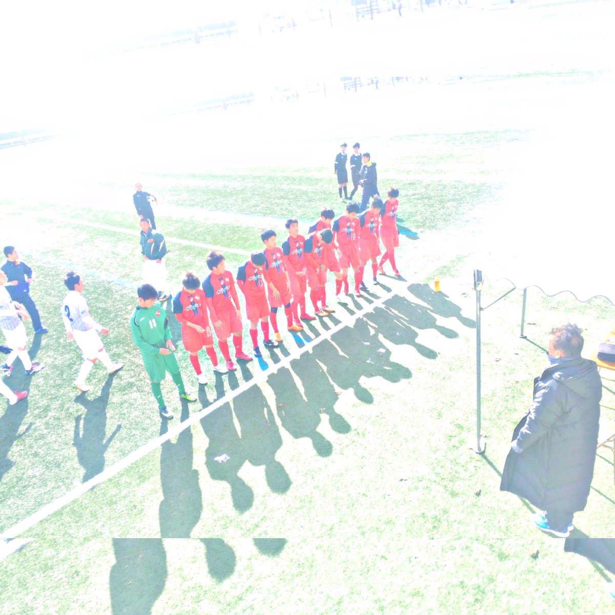 ami728415's tweet photo. 今日は新人戦見に行ってきた〜！
３-０で勝ち！✨
寒い中皆お疲れ様！✊✨
久々にサッカー見れてたのしかった(o^^o)！
明日の試合もがんばって❕😎😎 https://t.co/rWDcpDifNt