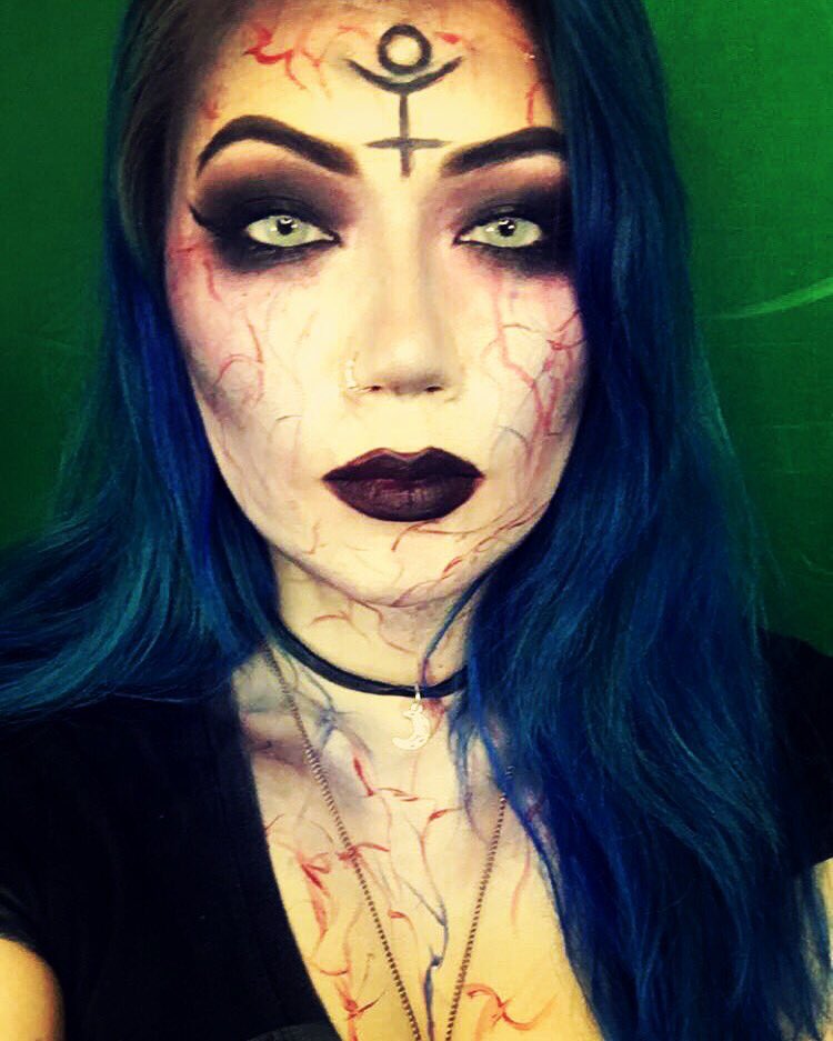 ShyNose's tweet photo. Thanks to everyone that chilled with me tonight  ❤️ #twitch #Pluto #facepaint #succubus https://t.co/IX6i3TSjXQ