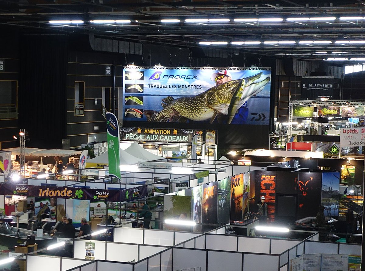 daiwafrance's tweet photo. Le plus gros brochet du salon : 12m. ;-) #prorex https://t.co/RnjCKnNn4W