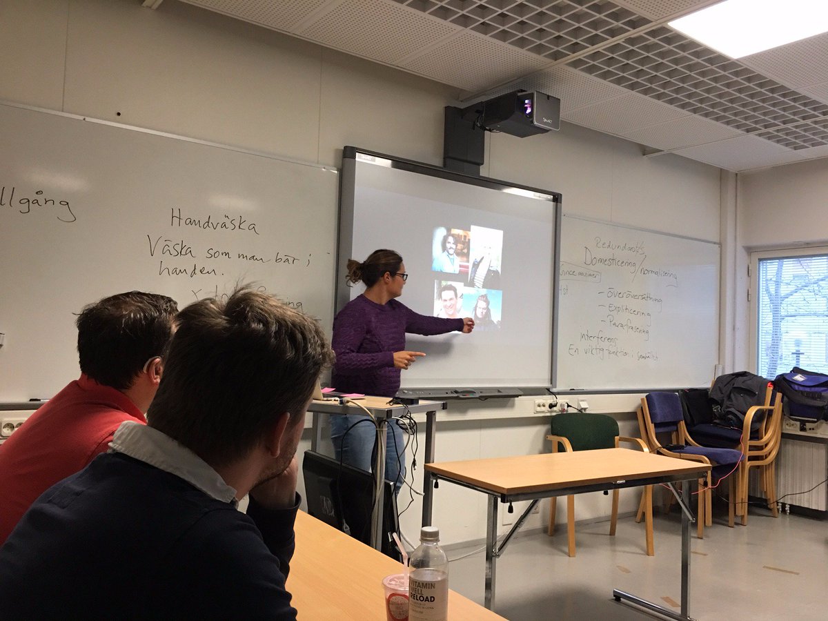 dovatolkarochos's tweet photo. Mindy Drapsa om att "gå igenom rutan". Markus Aro om tolkning. #dövatolkarochös https://t.co/3mkOruA1yw