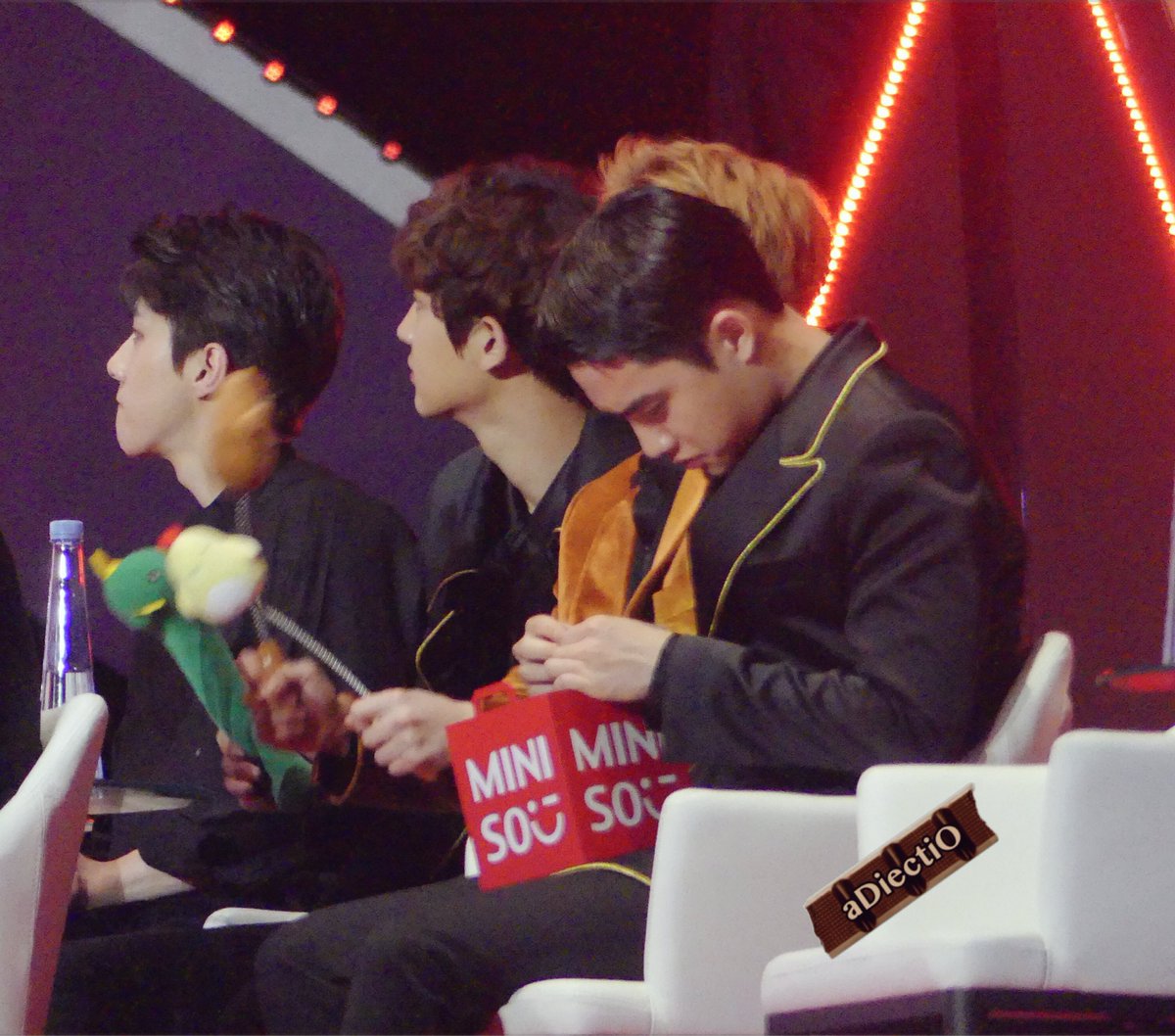 【preview】170114 GDA
경수아…JPG…ㅋㅋㅋㅋㅋ