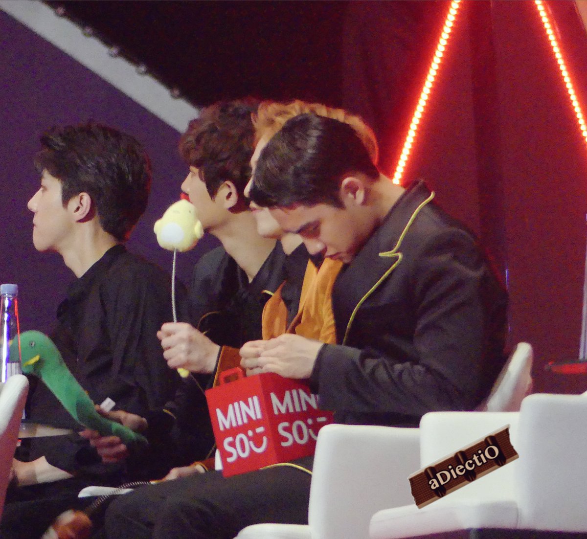 aDiectiO0112's tweet photo. 【preview】170114 GDA
경수아…JPG…ㅋㅋㅋㅋㅋ https://t.co/TUlC9xzXQ4