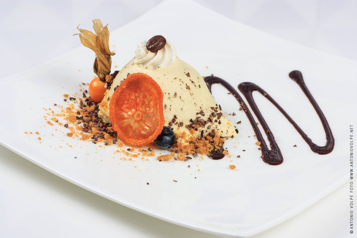 Pensateci bene... c'è sempre un buon motivo per concedersi un peccato di gola!
#pensieropositivo #salderiso #amalficoast