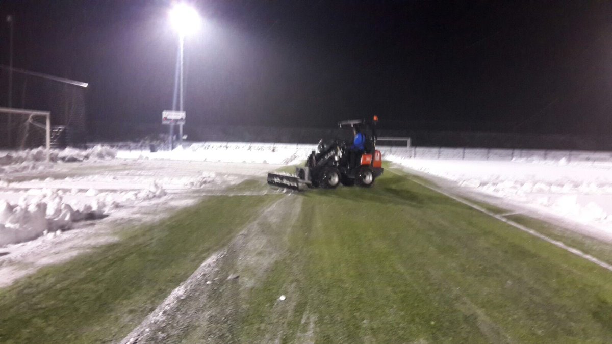 GAEagles's tweet photo. Eerste (training) en O-19 (duel) wijken vandaag uit naar SC Eefde. Dank aan de vrijwilligers en Wensink! #komoptan https://t.co/c0b0ovfkPC