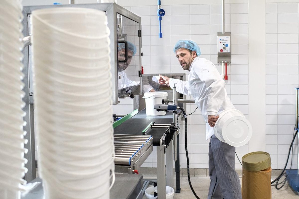 Waar vroeger biologische zuivel werd gemaakt bij @oliehoorn in Drachten, worden nu bijzondere sauzen ontwikkeld bit.ly/2ini1dv