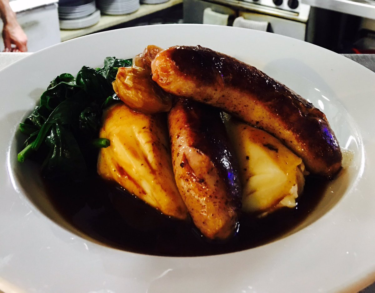 JRooLBistro's tweet photo. Looking forward to a warm lunch later ❄️❄️ cold in Stroud this morning https://t.co/mXIkR4sX69