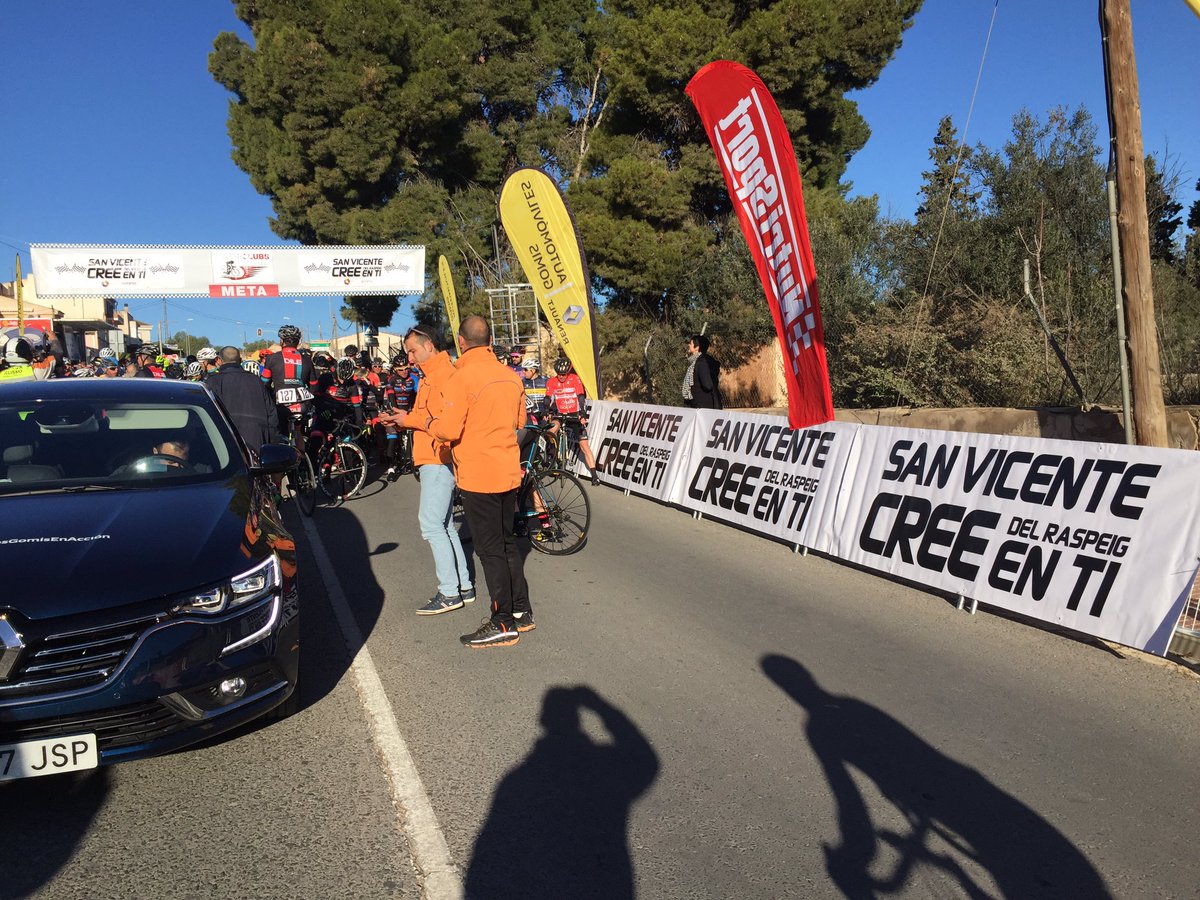 icvinalopo's tweet photo. Todo rodando ya en la primera etapa del Interclubs Vinalopó. #interclubmonovar https://t.co/LxZxUhvdWr