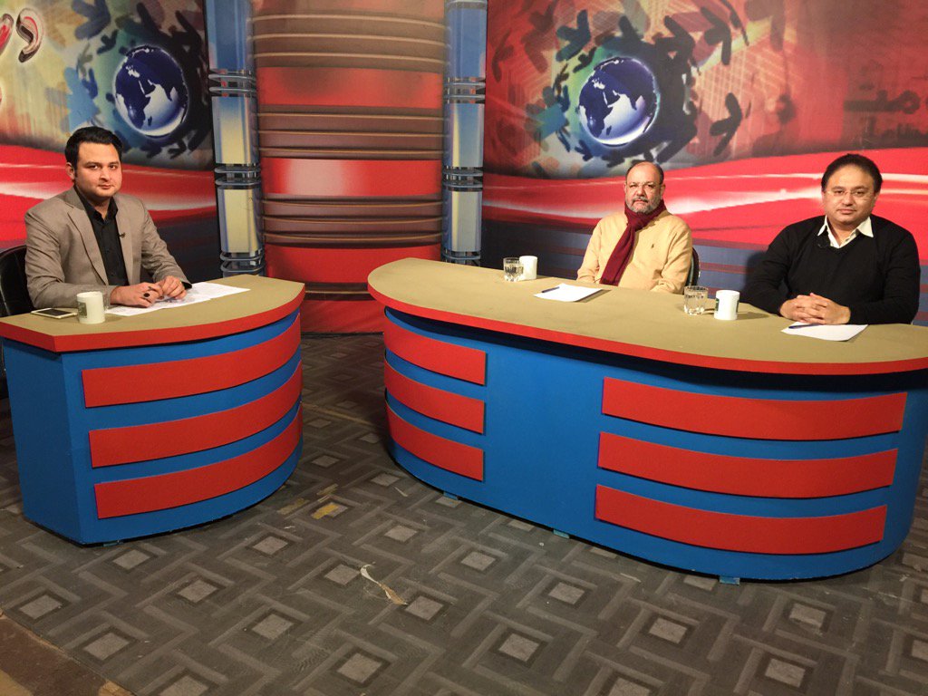 BarristerMShah's tweet photo. Live on #Such_TV now discussing #PanamaCase @arsalanksr @Suchtvnews @ClipOcean @Qwppk_official @AftabSherpao https://t.co/laqxp7gvz4