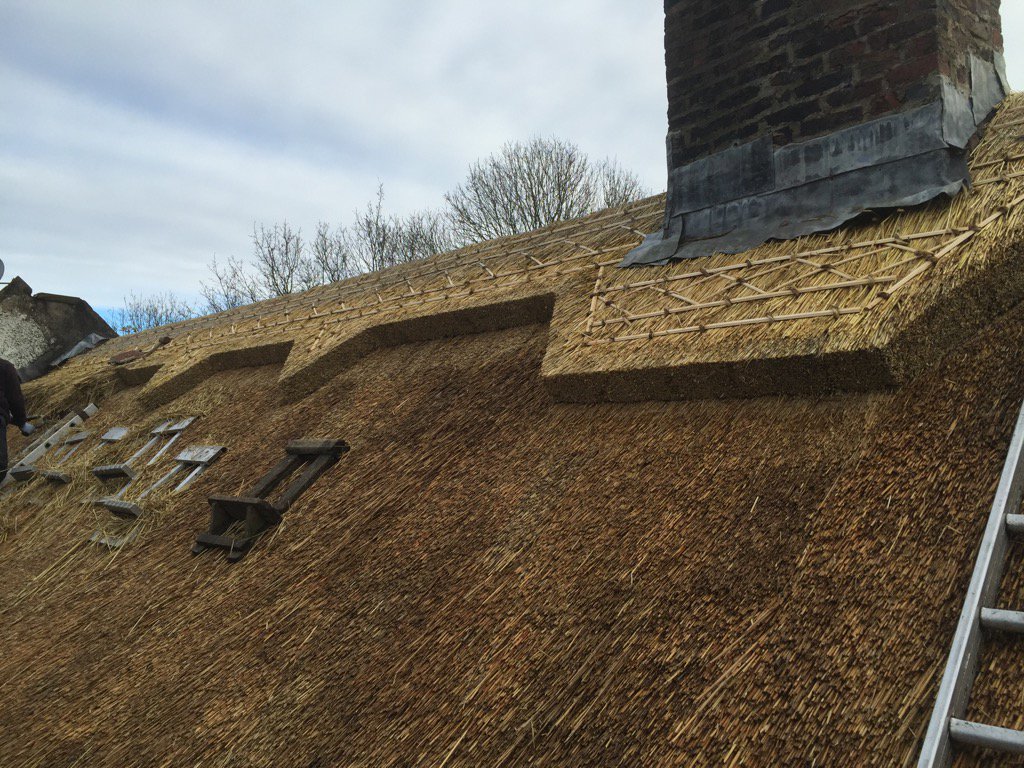 masterthatcher2's tweet photo. #Thatching nearly complete on our 3rd job of 2017. Dave will renew #lLead to #chimney next week. https://t.co/2CUUQ3xVx6