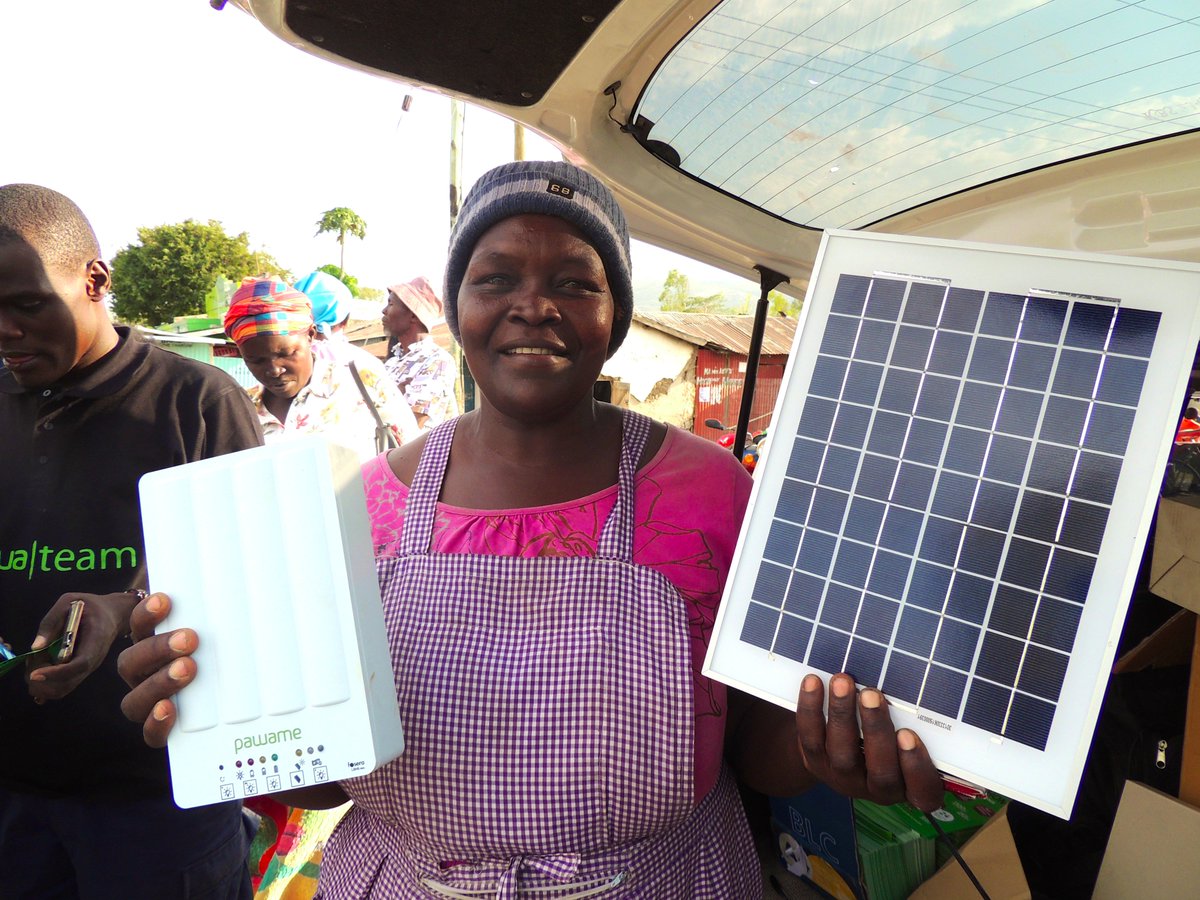 PawameAfrica's tweet photo. A big round of applause to Rosemary who has just joined #Pawame #today #WeelDone!
#solar #energy #renewable #PawaFamily #Shs #SocEnt #impact https://t.co/ioYZaDvtXM