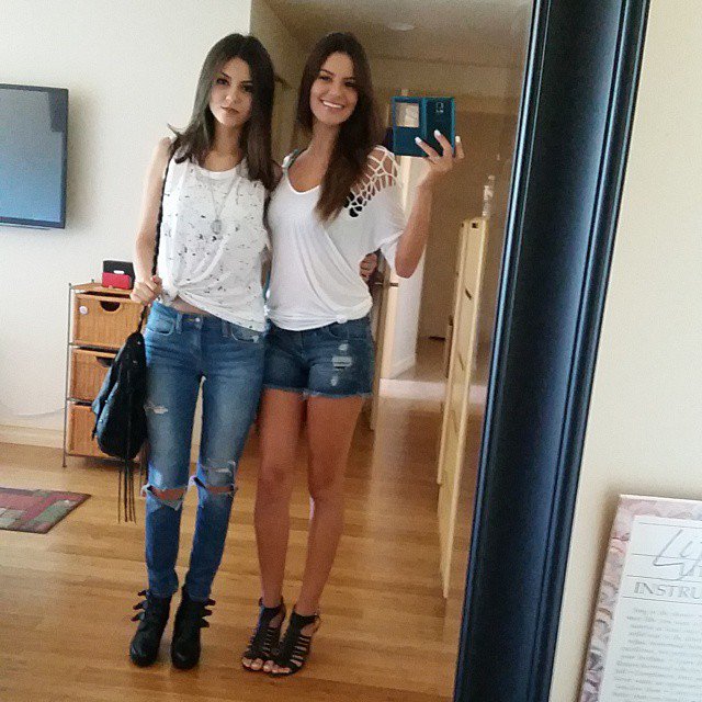VictooorianFan's tweet photo. @VictoriaJustice @themadisongrace 
Sisters for Life
#victoriajustice #ProudOfVictoria https://t.co/Irzjg2Uu7P