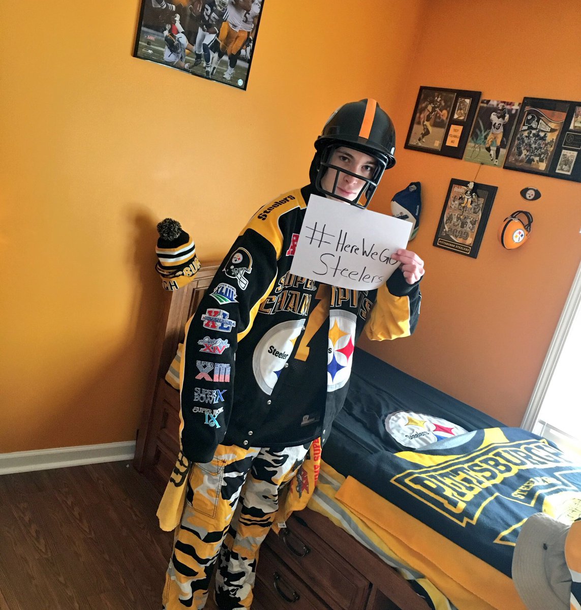 Theryanboczkus's tweet photo. Round 2 @steelers #StairwayToSeven #HereWeGo https://t.co/YPBE6wmbKb