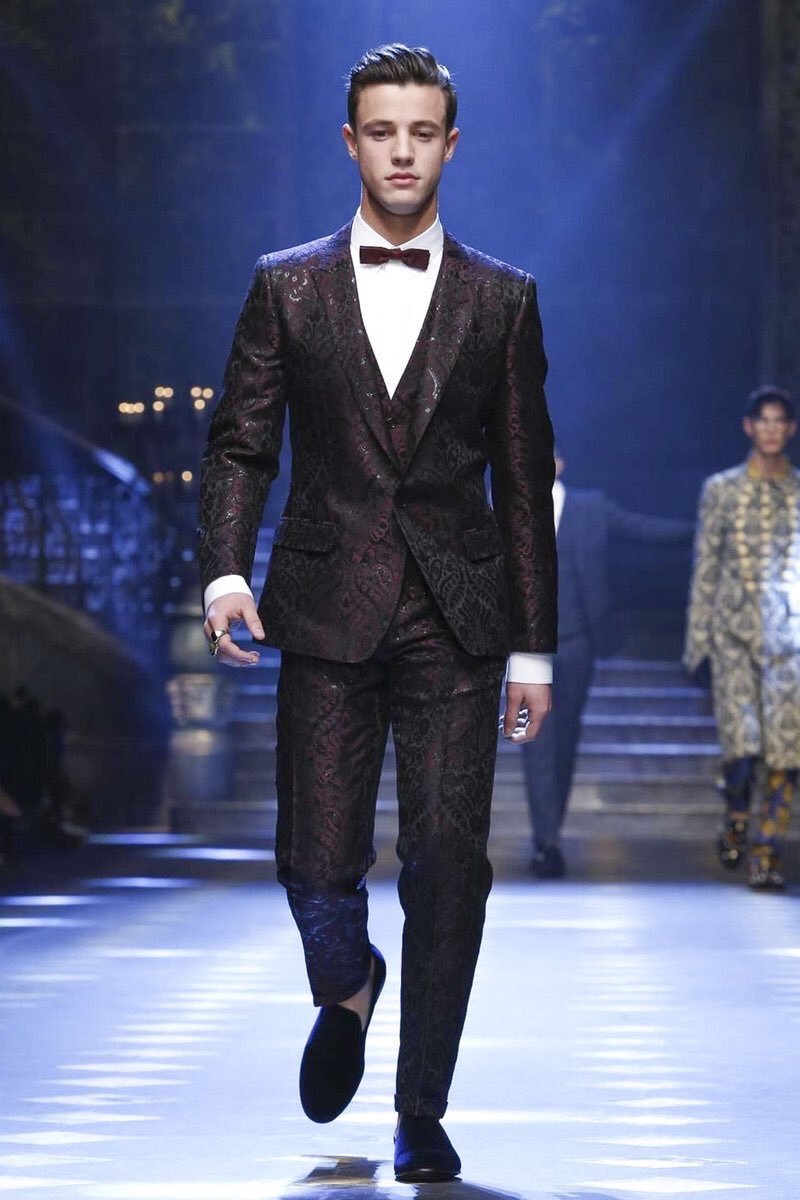 BMandie_'s tweet photo. @camerondallas Congratulations for opening and closing the show!!Nailed it 🔥🙌👑 @dolcegabbana #DGfw18 #DGMillennials #DGPrinces #KingCameron https://t.co/iLfIWLivj0