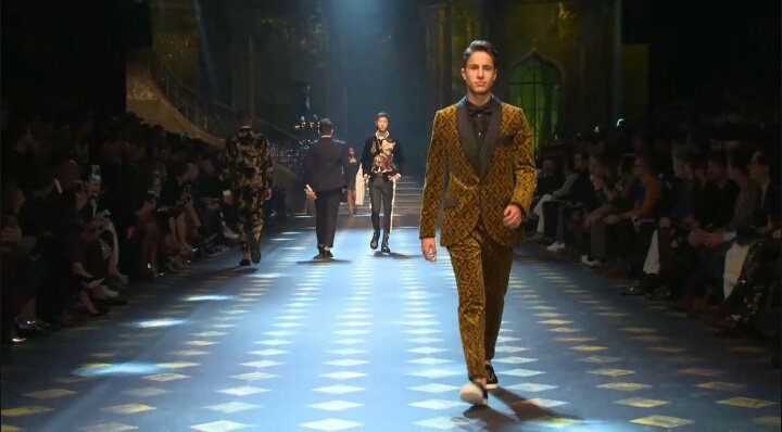 Mandy_M6's tweet photo. #JZRunawayDolceGabbana Estoy en el cielo @ElJuanpaZurita eres un angel 🙈❤😍 https://t.co/AjLQGrxjCF