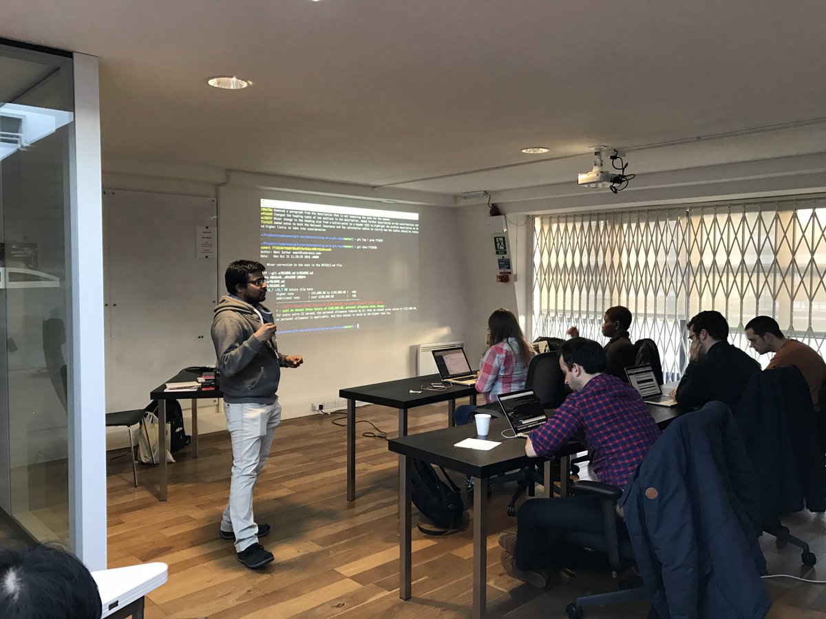 PaNaVTEC's tweet image. @theNeomatrix369 teaching how to become a git pro with the terminal #gitcourse