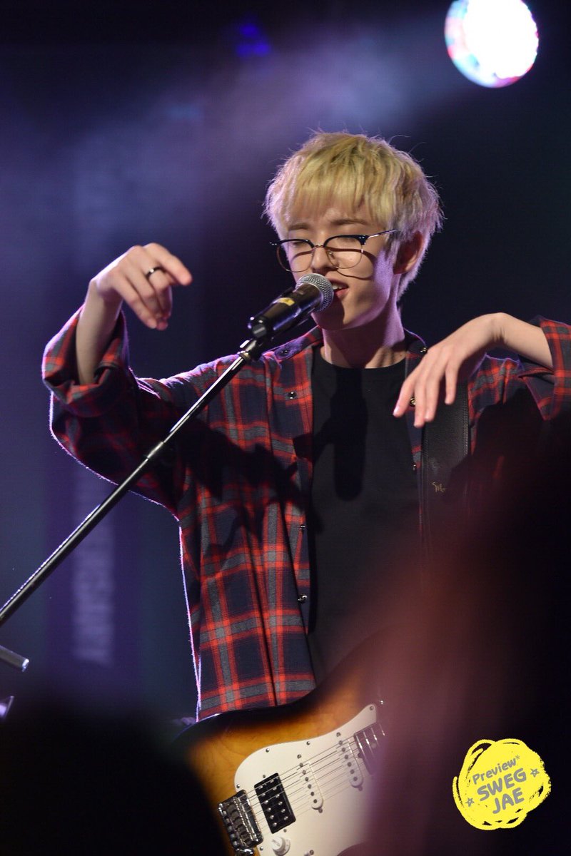 SWEG_JAE's tweet photo. [Preview] 170114  ٩(͡๏̯͡๏)۶
롤링 22주년 기념 공연 vol.4

#JAE #day6 #데이식스 #제이 
#EVERYDAY6 https://t.co/9v1jZPIbBg