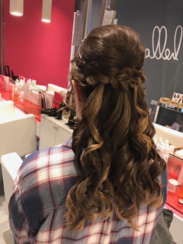 We’re crushing on this Blo Bride’s luscious locks styled by Harley! #iflockscldkill #BloHeartsYou #HereComesTheBride