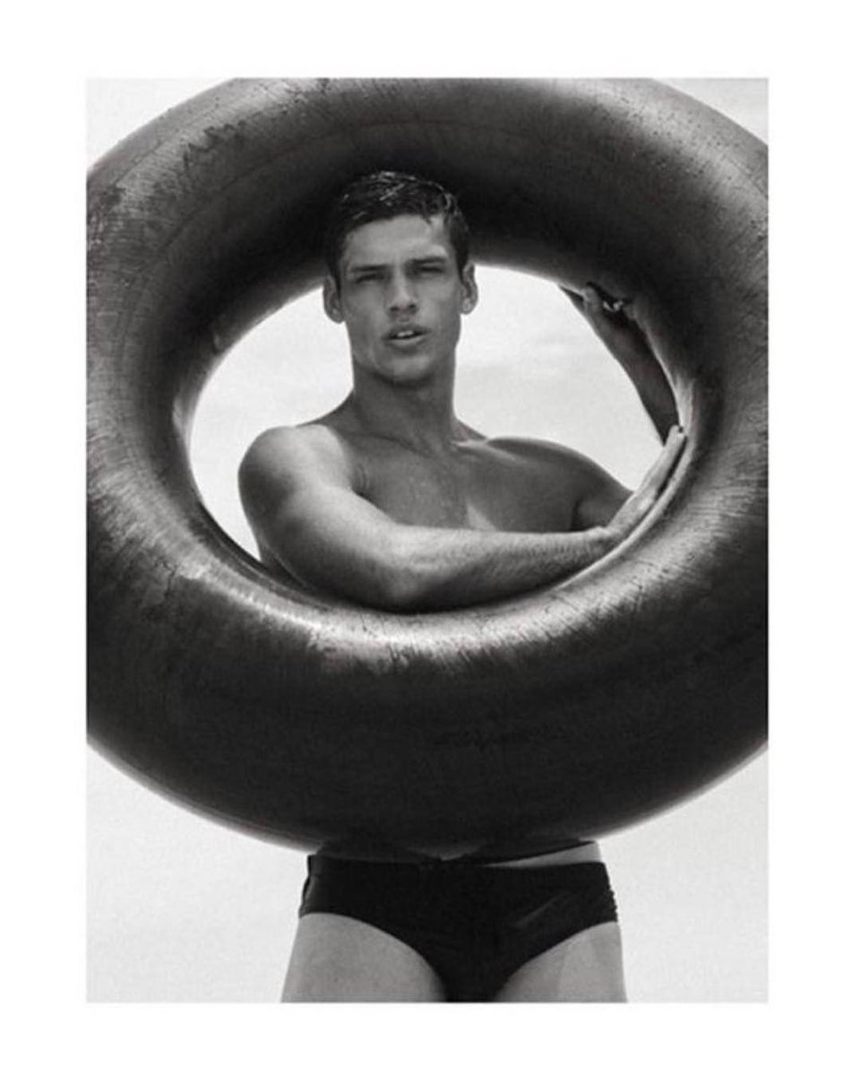 IA_Man_'s tweet photo. Gabriel #VictorMagazine #GabrielLoureiro #NathaliaCherem #JeffSegenreich #malemodel
IA: https://t.co/OYl3nAAx57
https://t.co/ELzI6mBSmc https://t.co/BFo4vDhCBO