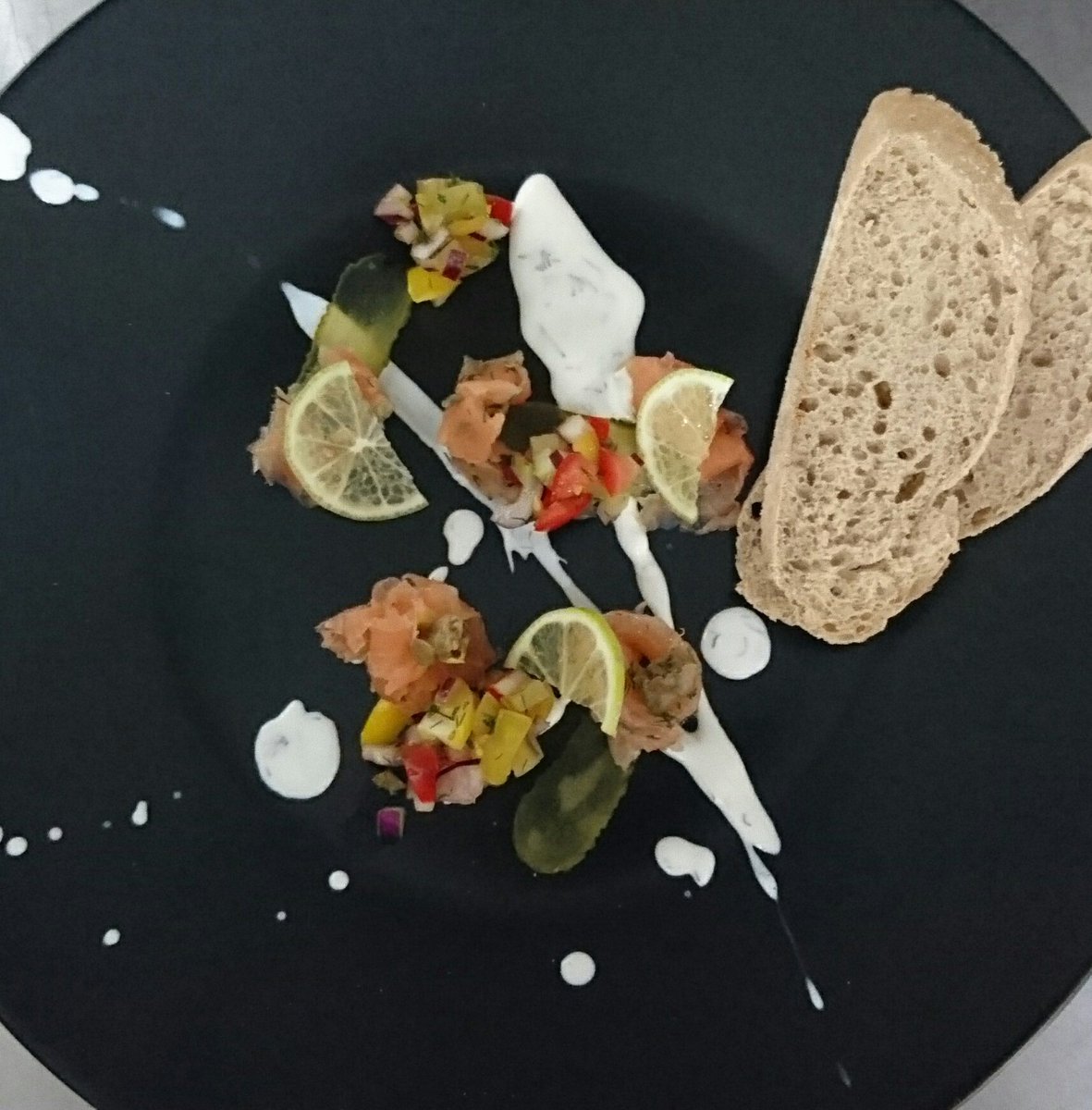 francosfishbar's tweet photo. A plating idea for my new homemade gravadlax with a pickled salsa, Lemon&amp; dill cream and toasted spelt bread
@swanseafgzsa11u @castellhowell https://t.co/EpIHV4gZqt