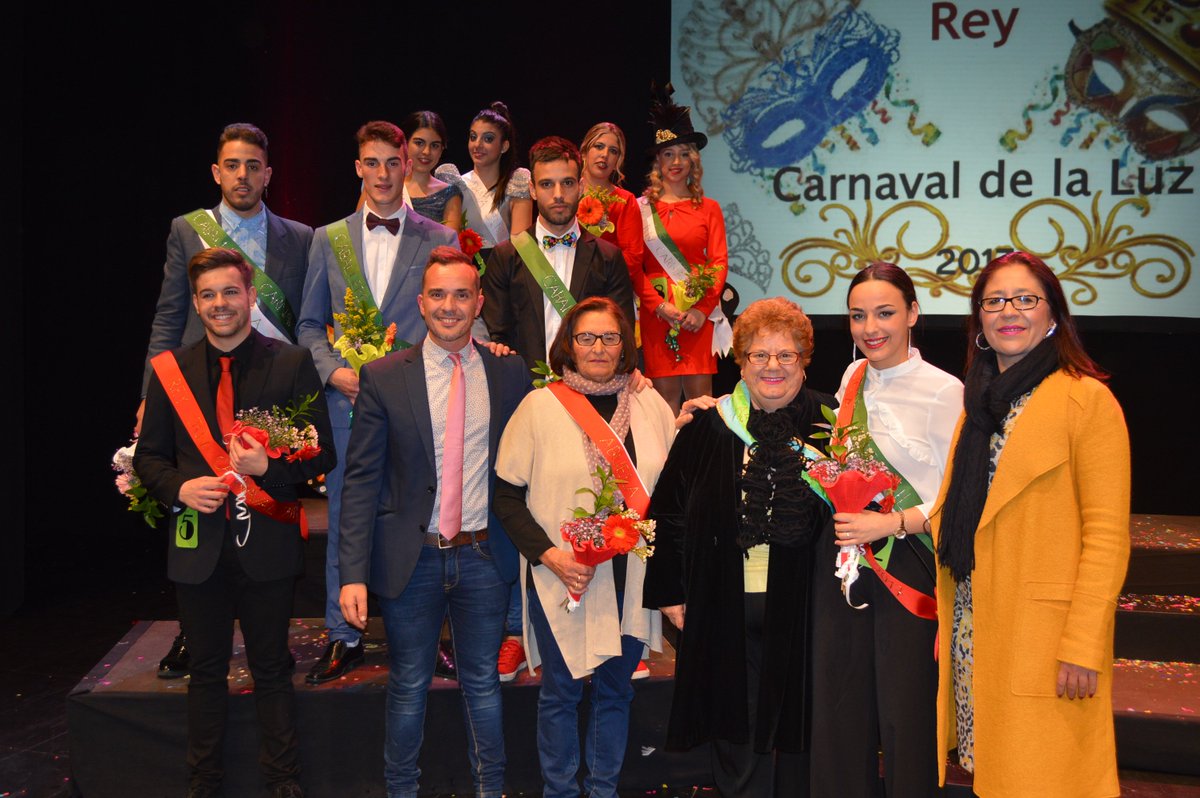 Elegida las Cortes de Honor del #Carnaval de la Luz 2017.Como novedad #Puntaumbría también tiene Rey
canalcostatv.es/elegida-las-co…