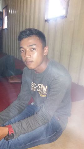 MayaTriana12's tweet photo. keliatan banget muka capenya uh kasian aa sehat terus sayang({}) https://t.co/4jRGKxPZv7