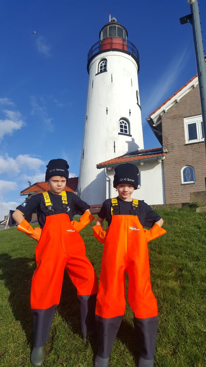 Deze jongens zijn boos. Op staatsecretaris <a href="/martijnvdam/">Martijn van Dam</a>. Lees hier waarom:
facebook.com/EMKvissers/pos… #windmolens #Brexit #aanlandplicht #etc