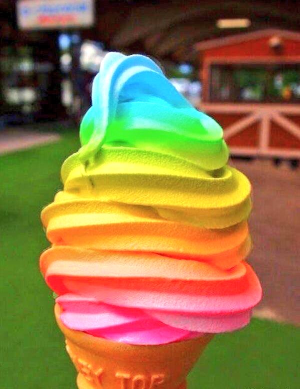 Foodaddicters's tweet photo. Rainbow ice cream 😍 https://t.co/T75dQkzRdX