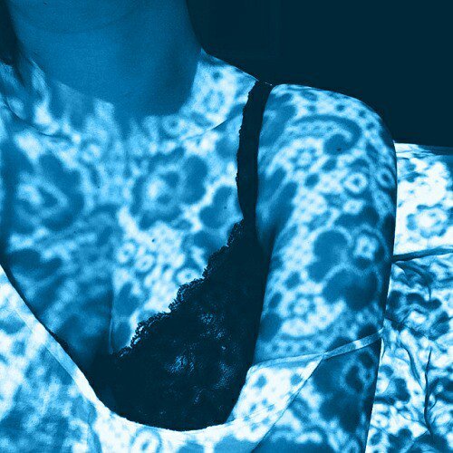 blackbluebubble's tweet photo. Blue is art💙. https://t.co/j96hBpgUxQ