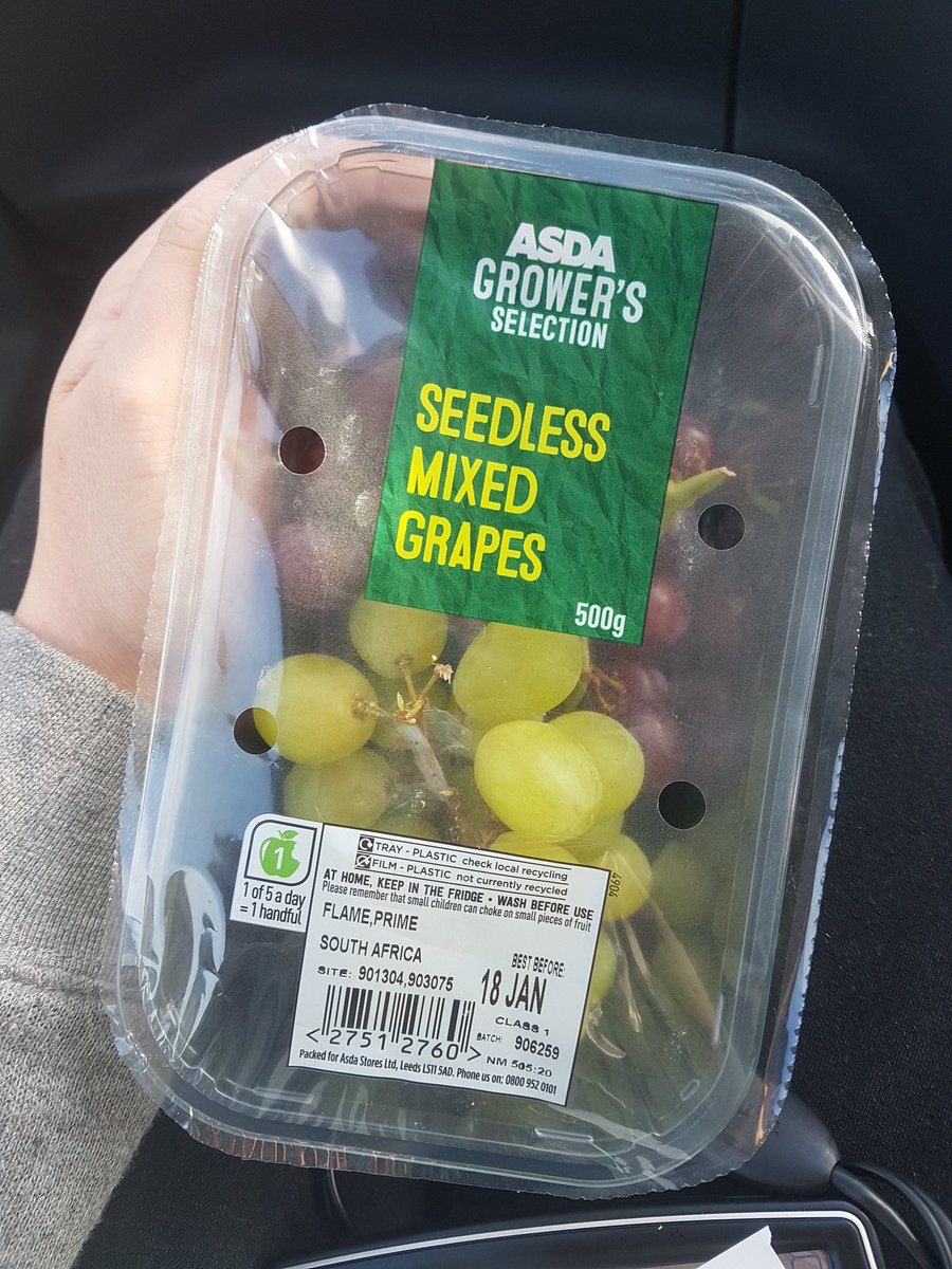 samhenry1990's tweet photo. @AsdaServiceTeam found a Web with a spider in it! Really not happy, shouldn't they be checked?? https://t.co/F6pYEakM6l