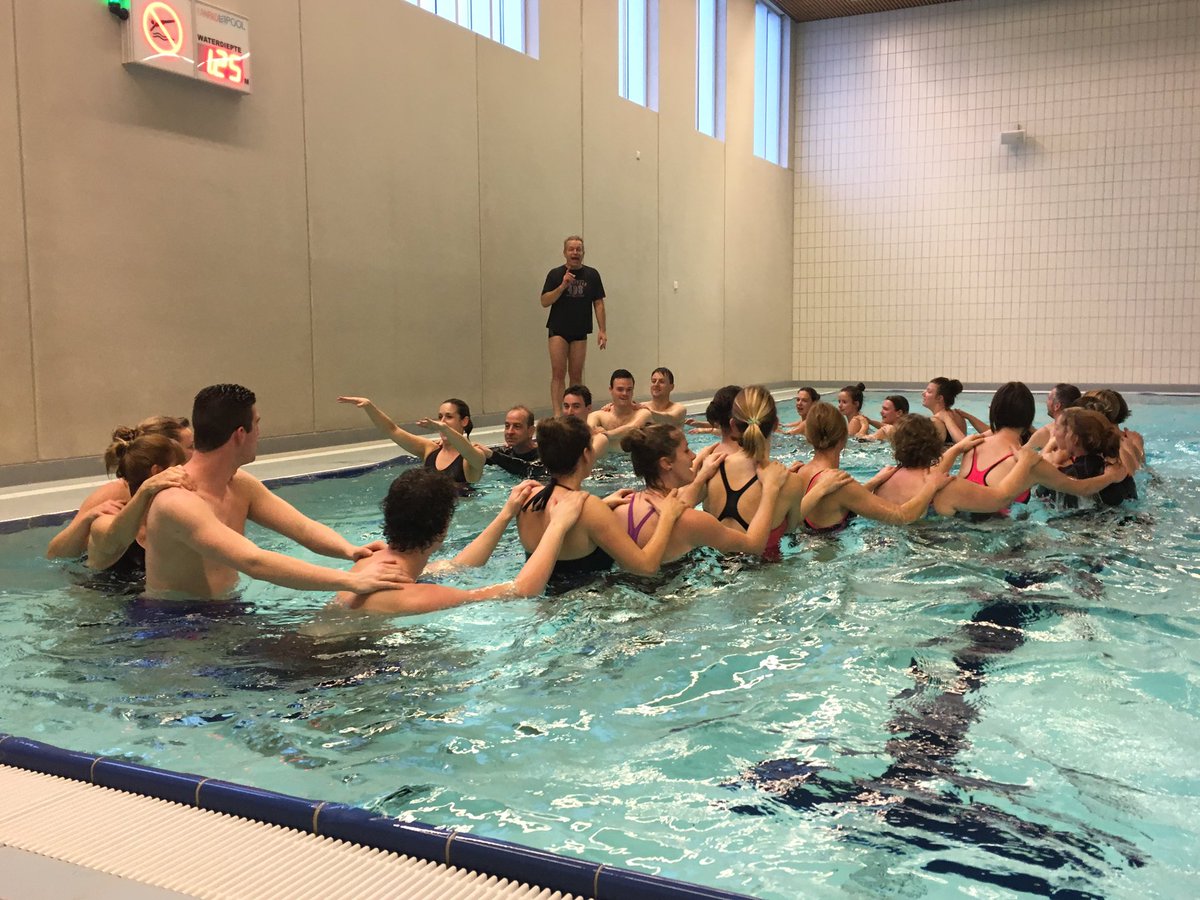 Spel in water! Gewoon doen... <a href="/paramedisch/">NPi</a>