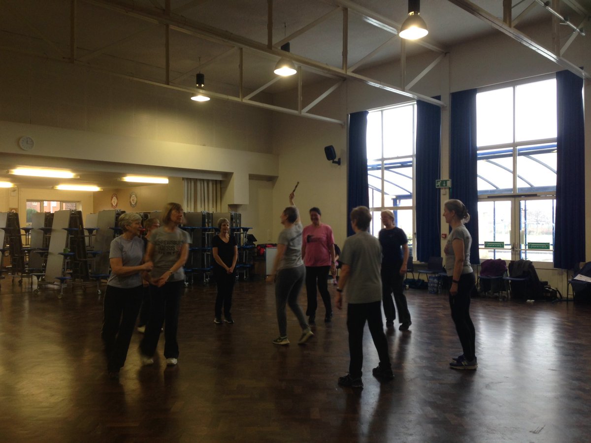 squeezingshrop's tweet photo. The @shrewsmorris Lasses are experimenting with an old favourite dance - will 9-hand reel take off? #morrisbootcamp https://t.co/Q9P1JZSgN0