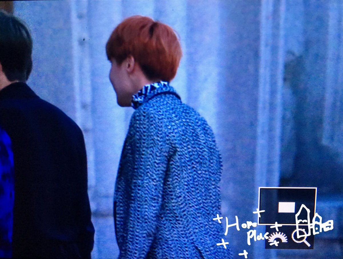 9. 급하게 짐인이 달려간 곳은 구내식당. 뒤도 안보고 달리다가 멈춘 곳이 여기인지라 차라리 잘됬다 하며 밥 먹으려는데 식판을 드니까 익숙한 뒷모습이 보인다. 그건 바로 정호섞.