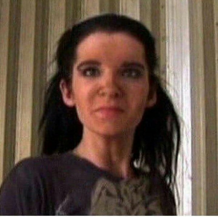 smilythings's tweet image. Getting ready for the concert vs. End of the concert