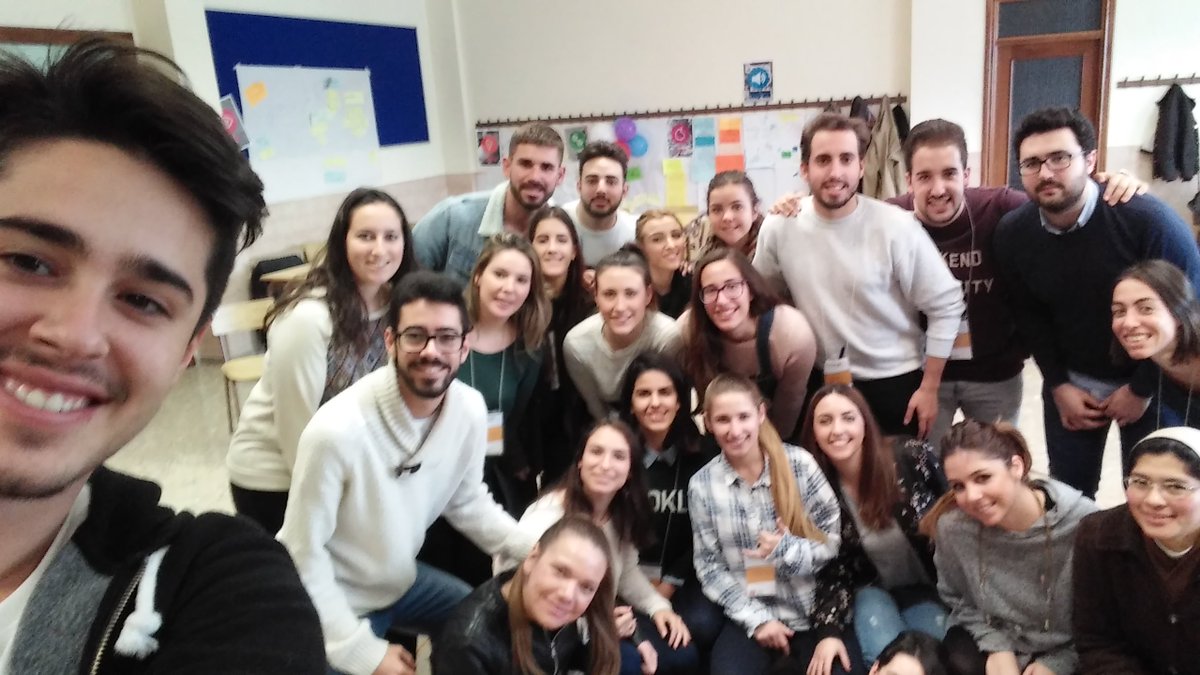 EspacioRedo's tweet photo. Siente /Imagina /Actúa/ Evolúa /Comparte | Ayer los chavales del #LabICan @TwtCammia #Antequera se convirtieron en facilitadores 🔝#DFCSpain https://t.co/RMAVqCuevQ