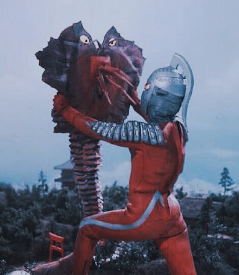 natsukiss1018 お疲れ様です。こちらこそ、こんなアホリプに御返信頂き