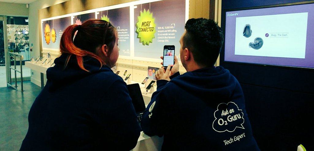 GuruKettering's tweet image. Even the guys want to know what @Fitstar is all about! #fitness #o2showcase #newyearnewyou