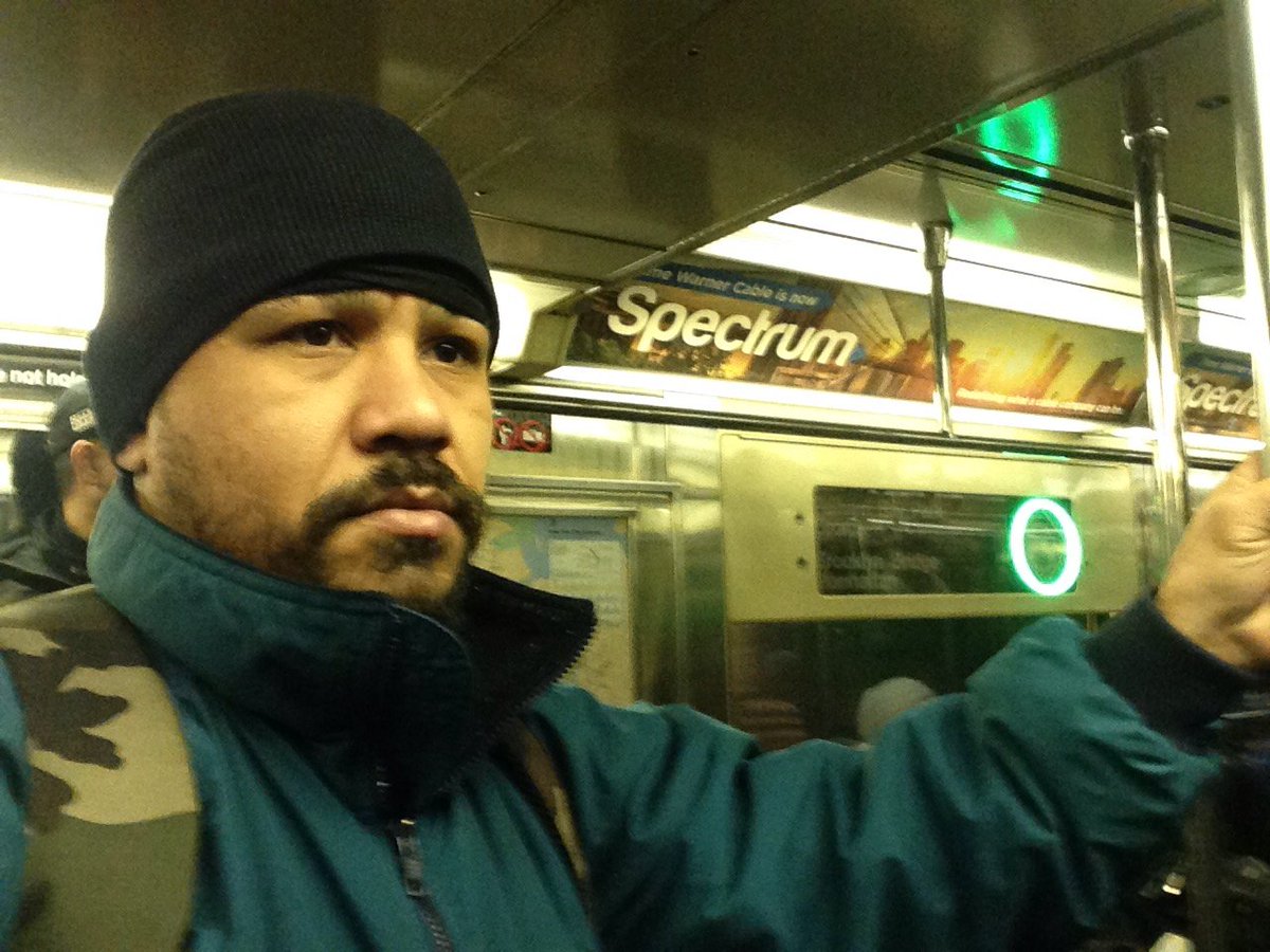 GM_G456's tweet photo. I’m on a mission rego park, I’m hired to clean 1 bedroom &amp; 1 bathroom! #LetsCleanIt #tooeasy #militarystyle @CSWSENT https://t.co/VBqPEMLD1K