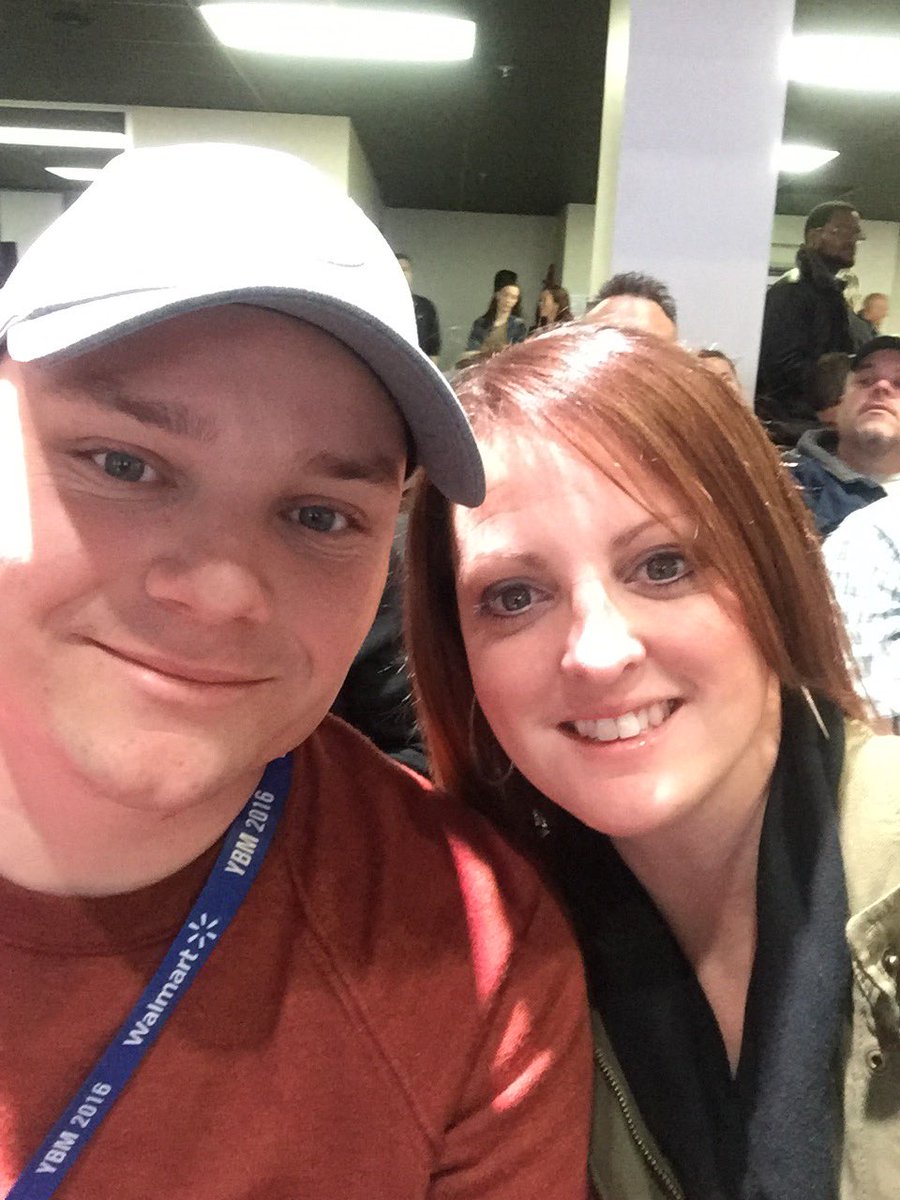 Raquisha2u's tweet photo. Ready to check 'Be in the same room with Oprah' off my bucket list! #SaturdayMorningMeeting https://t.co/fXqMGb2A91