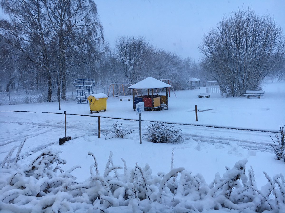Ralf_B_AC's tweet photo. Snow https://t.co/UjIfGue4Nb