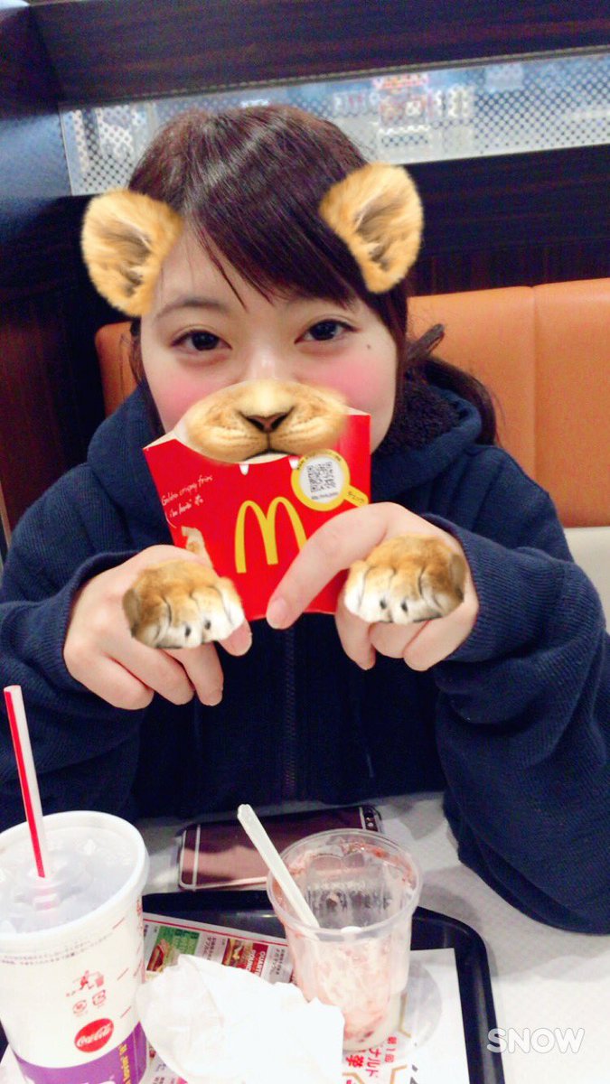 arh94444's tweet photo. 最近よく遊ぶけどだんだん女子っぽさがなくなってきている気がする笑
でも今幸せや！😝 https://t.co/Co8aYxJNyK