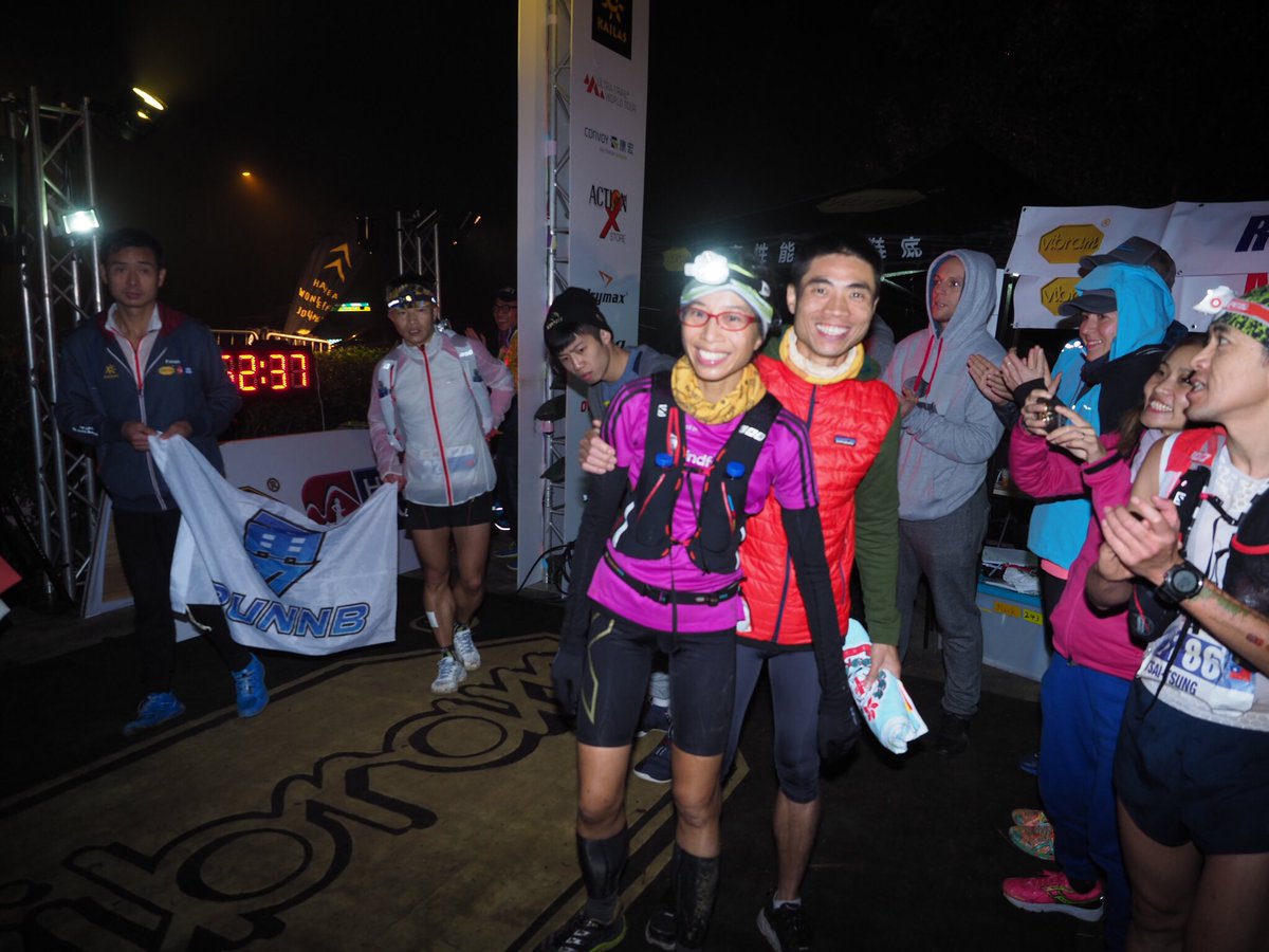 Nicole Lau gets 9th place, in 13:51. #HK100