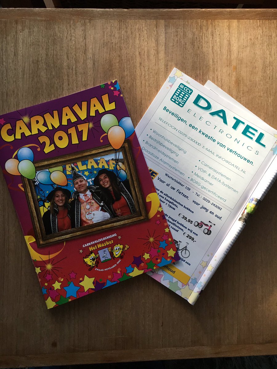datelalarm's tweet photo. Wat een toppers van @CarnavalZ . #doorweerenwind https://t.co/DTORv3vbYv