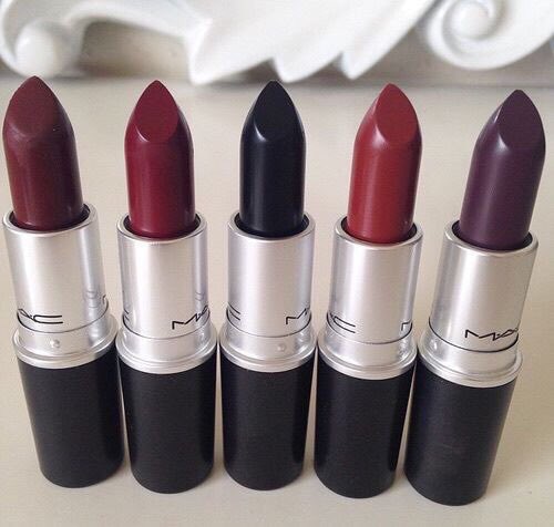 labutaquera__'s tweet photo. Denme mil😍💄 https://t.co/VxyvfZxV18
