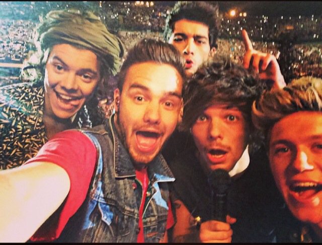 MarcoMoriniTW's tweet image. Uh-oh! The Greatest, The Greatest, The Greatest. #BRITVIDONEDIRECTION