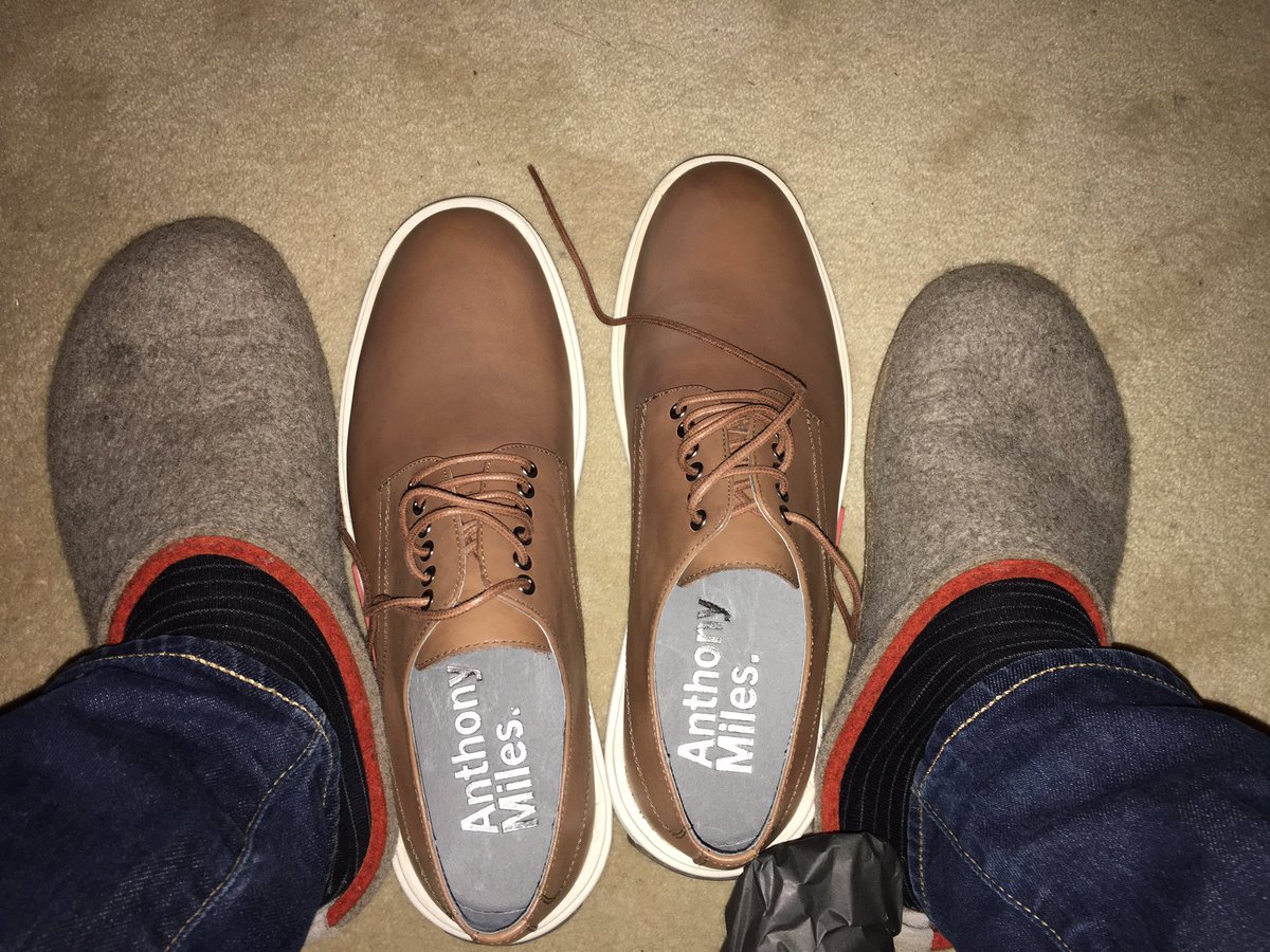 sus_pension's tweet photo. Check out my Noo Shoos (and slippers) !! @NOOSHOOSLTD #clitheroe https://t.co/MbuSVOLPjI